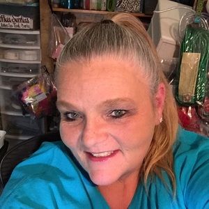 Meet your Posher, Rhonda